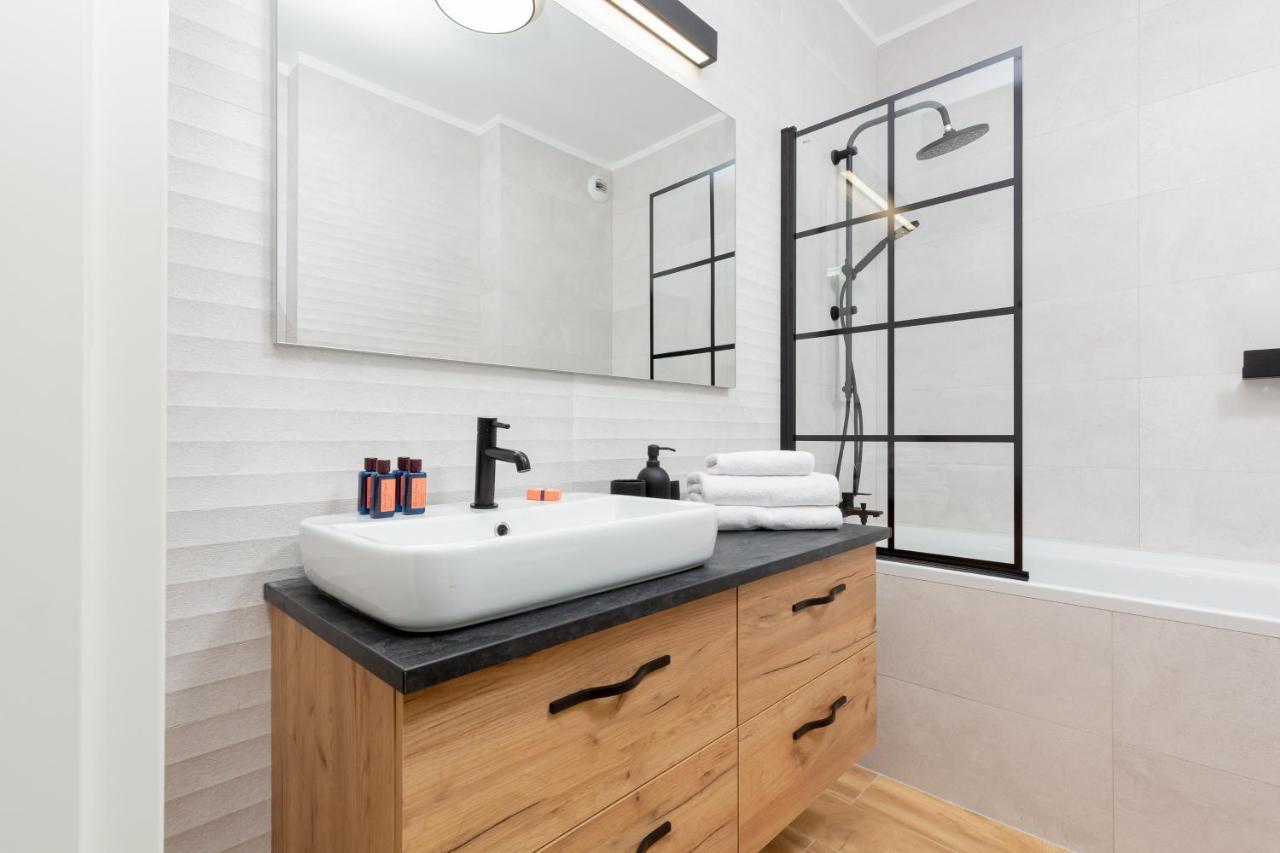 Awangarda Apartment Warsaw Ochota By Renters Prestige Exterior photo